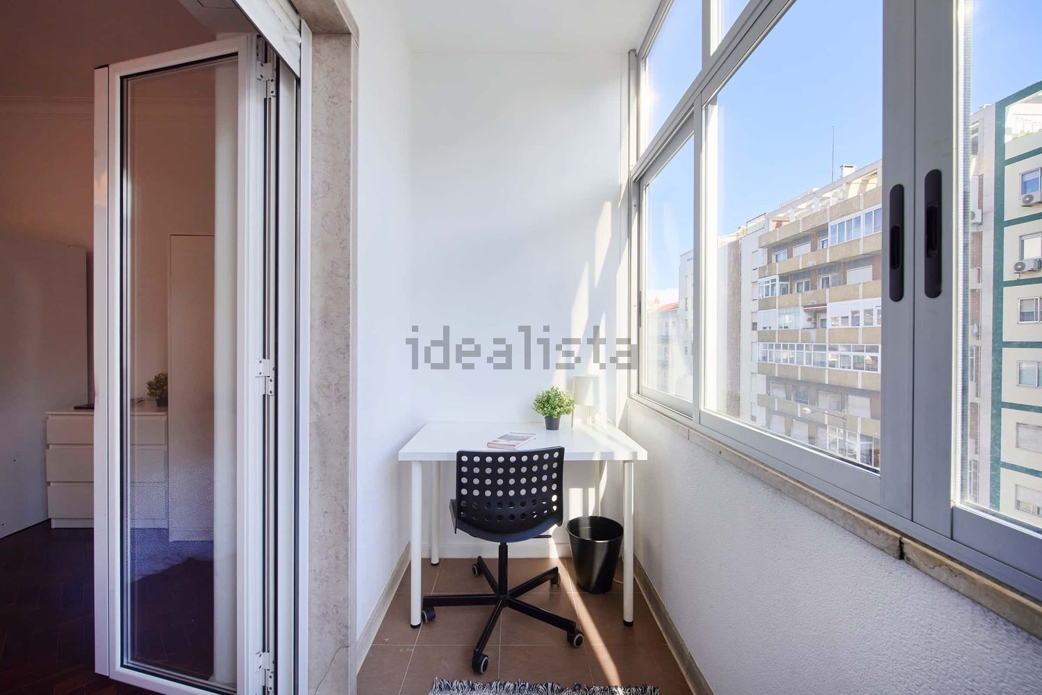 出租房间在Avenida Almirante Reis, 93 - 阳台