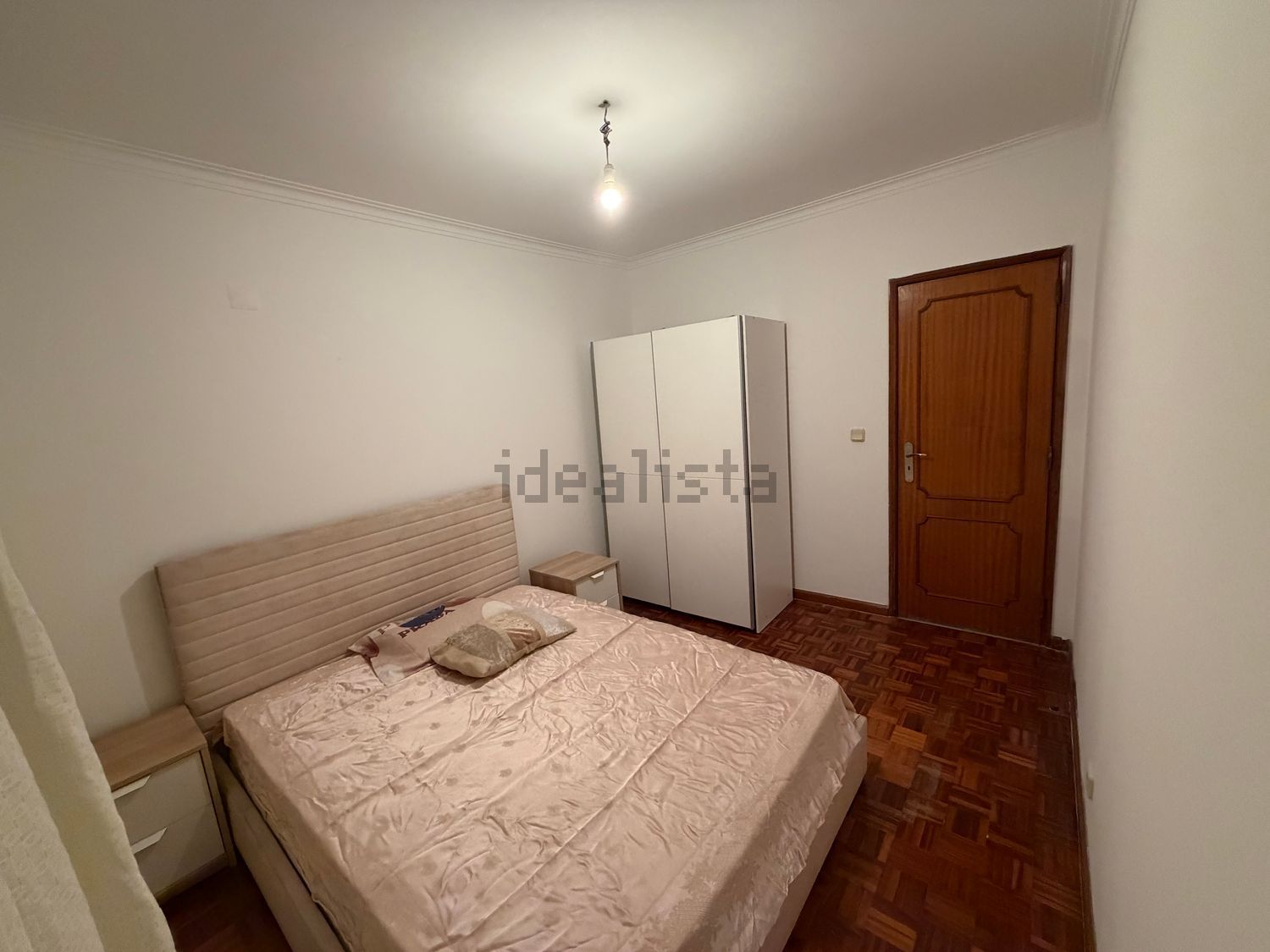 出租房间在Rua Cidade de Rio de Janeiro, 6 - 卧室