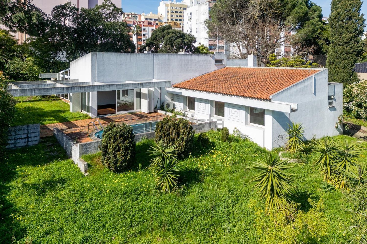 小楼房或独栋别墅出售在Avenida Leite de Vasconcelos, 5 - 外立面