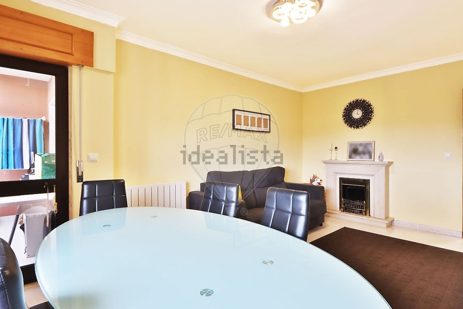 出租公寓 t2在Rua Júlio Dinis - 客厅