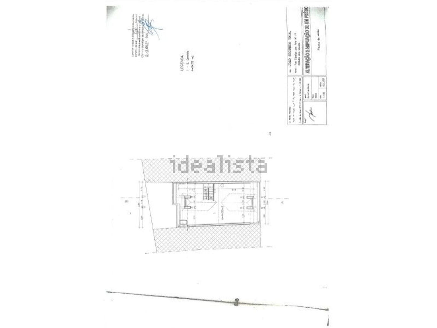 小楼房或独栋别墅出售在Rua Cândido dos Reis, 33 - 平面图