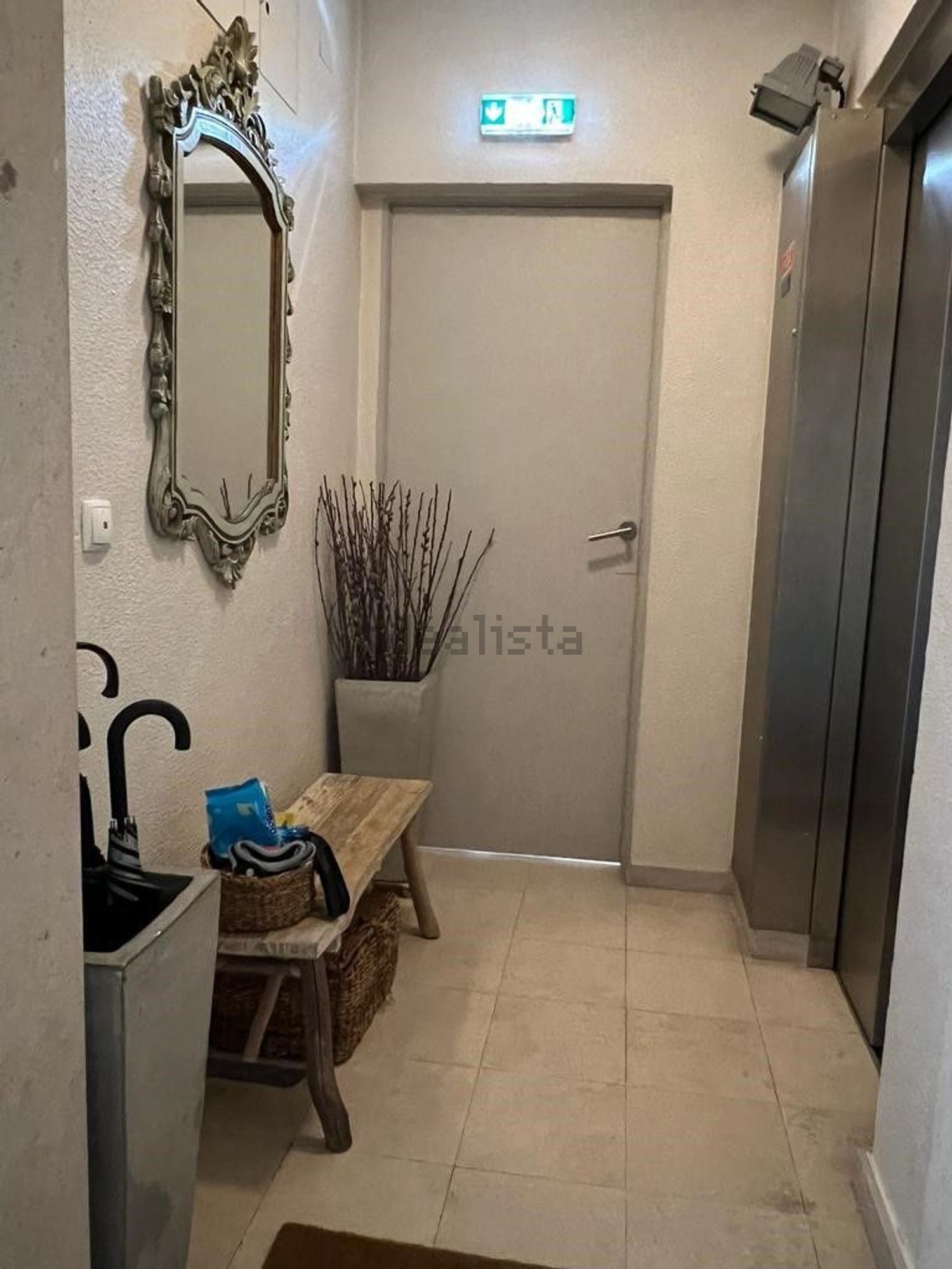 复式公寓出售在Rua da Arrábida, 92 - 楼梯