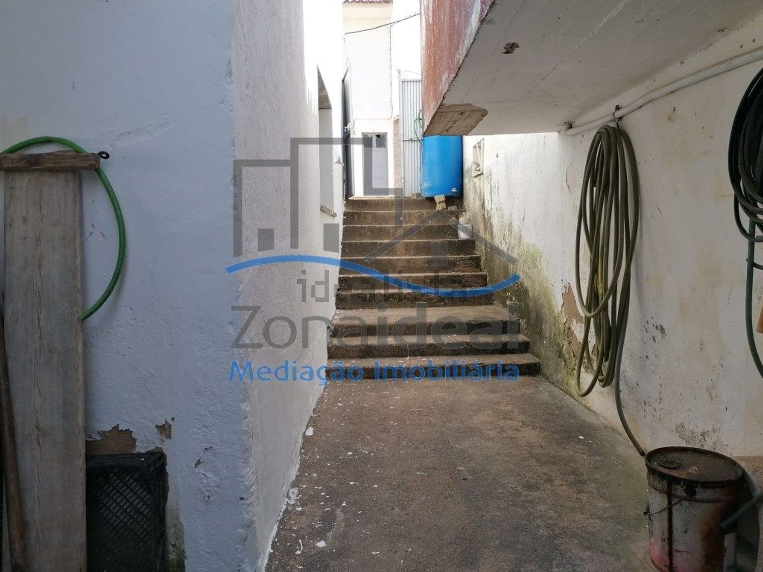 小楼房或独栋别墅出售在Abrigada e Cabanas de Torres - 详情