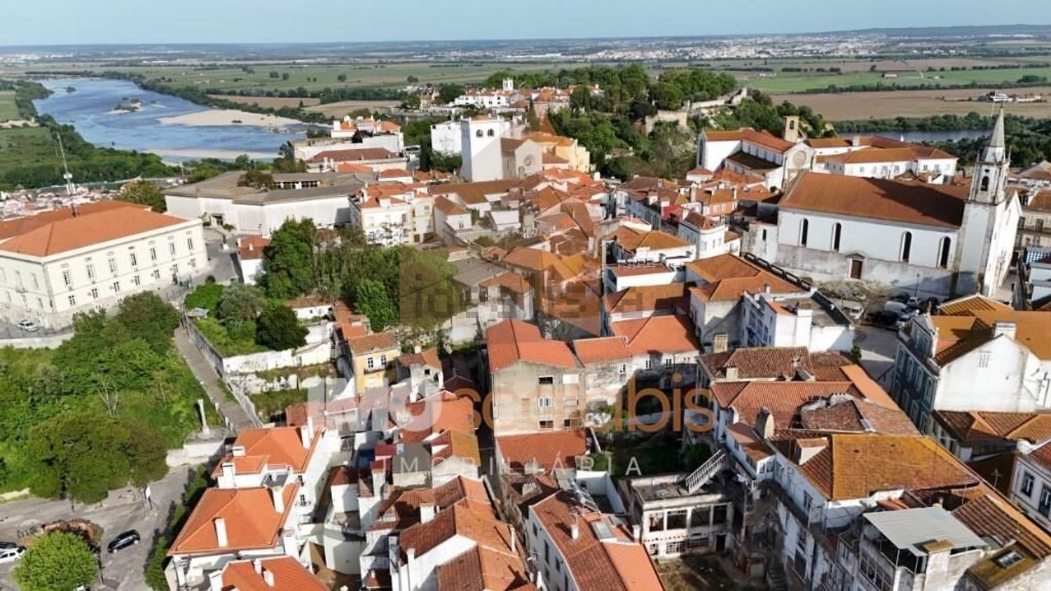 小楼房或独栋别墅出售在Rua 15 de Março, 58 - 照片