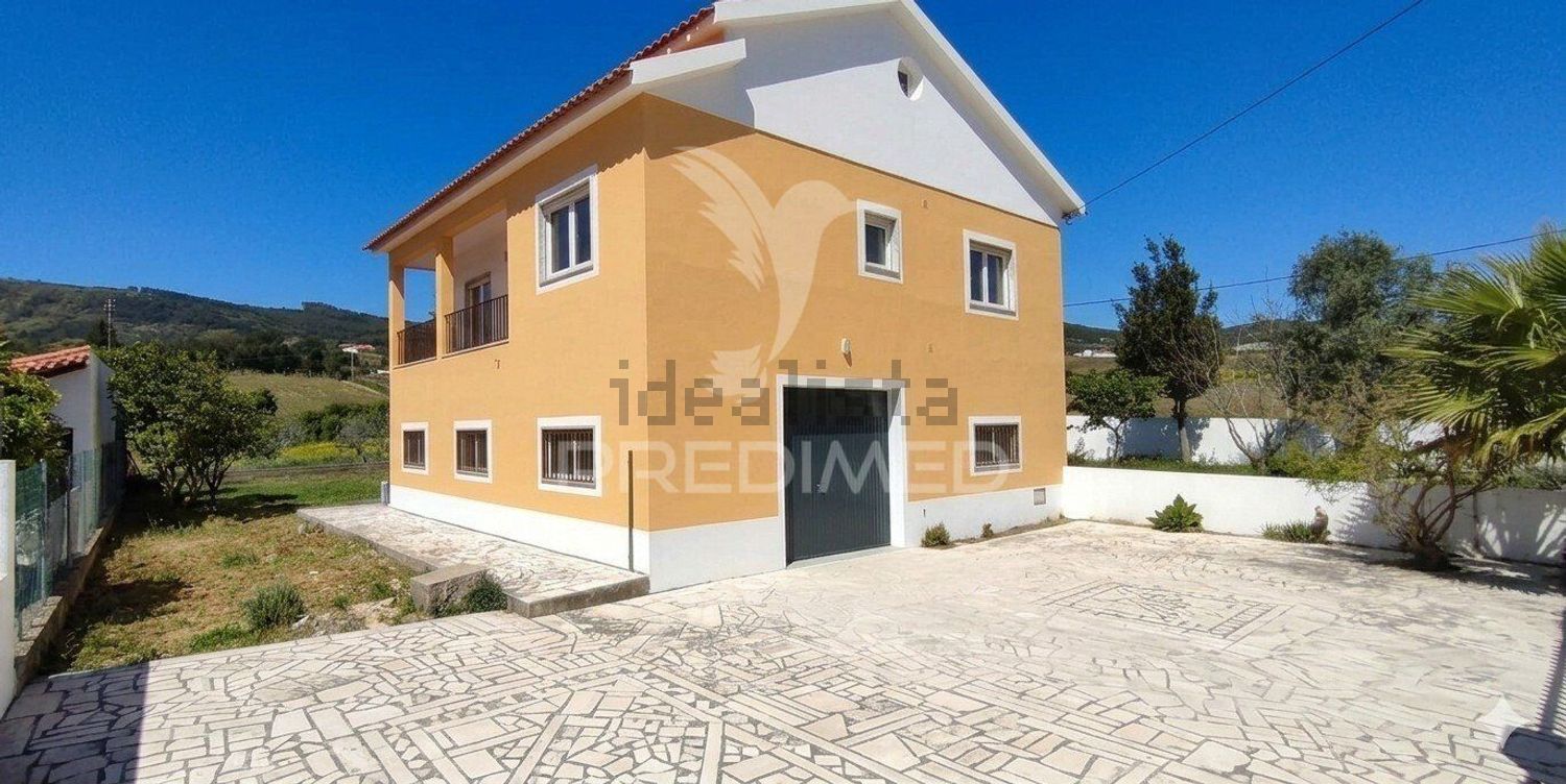 小楼房或独栋别墅出售在Arruda dos Vinhos - 外立面