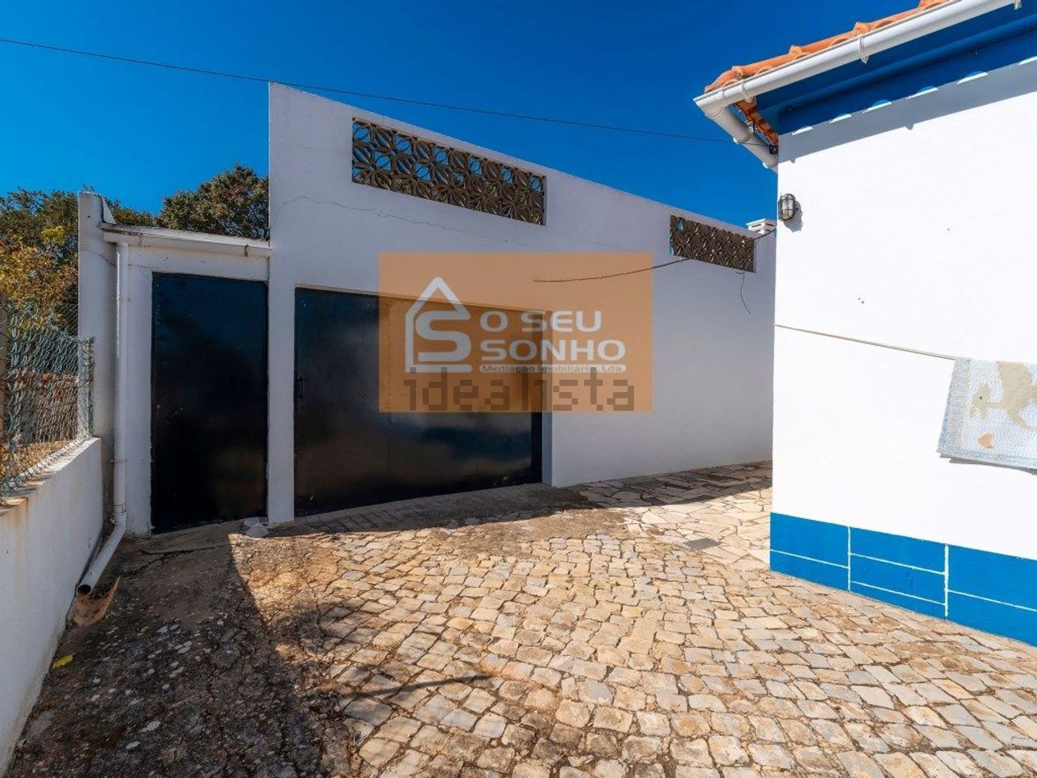 小楼房或独栋别墅出售在Centro - 外立面