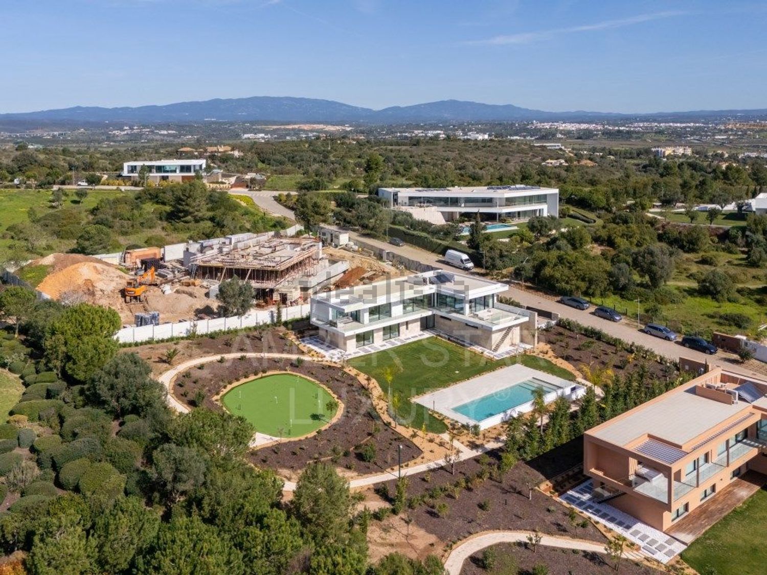 小楼房或独栋别墅出售在Odiáxere - 视线