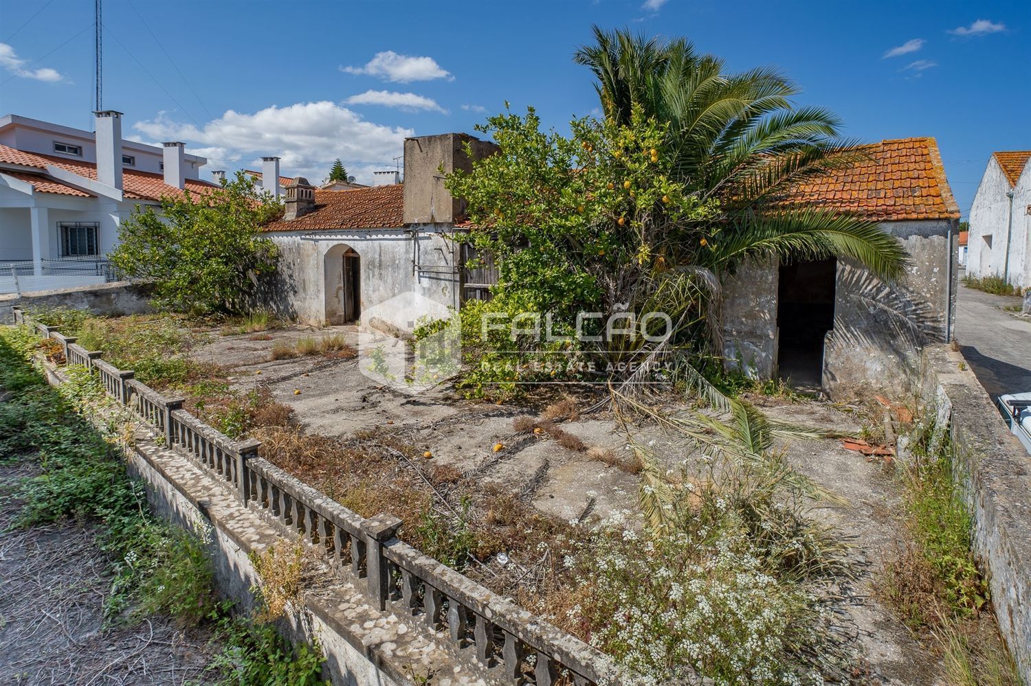 小楼房或独栋别墅出售在Cidade de Santarém - 外立面