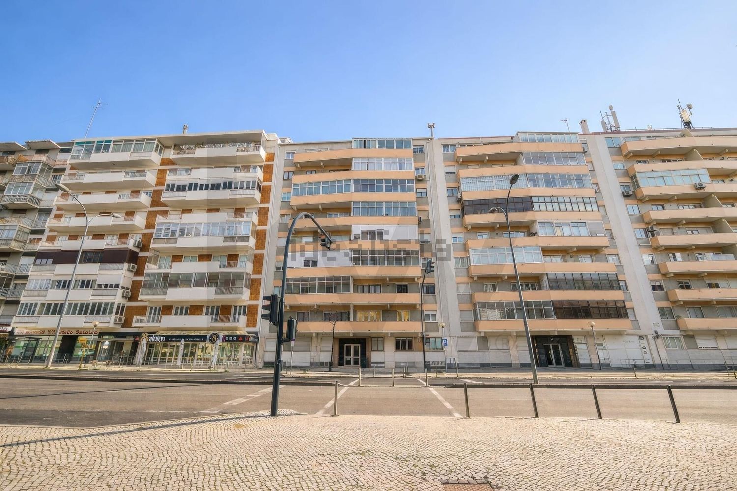 公寓 t3出售在Avenida Columbano Bordalo Pinheiro s/n - 视线