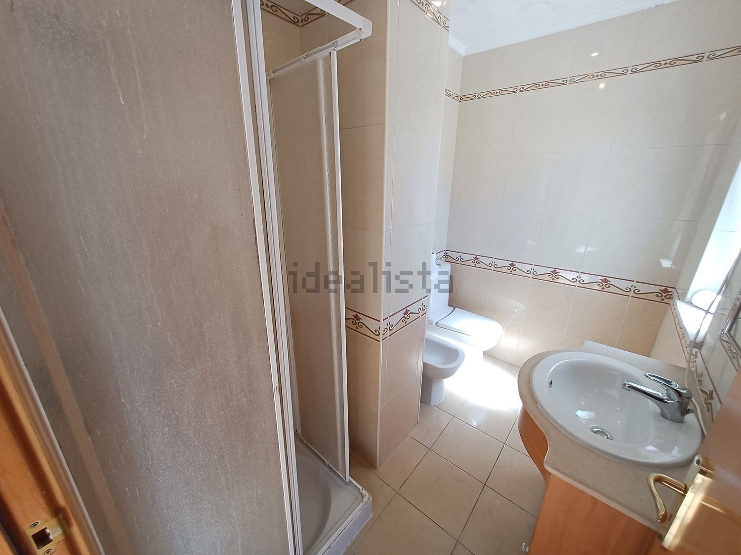 出租复式公寓在Avenida José dos Santos Farias - 卫生间