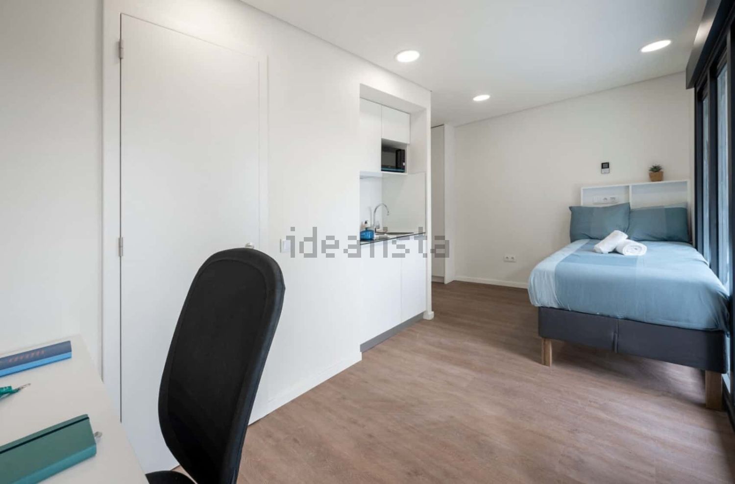 出租t0（单人公寓）在Praça Bernardo Santareno, 8 a - 卧室