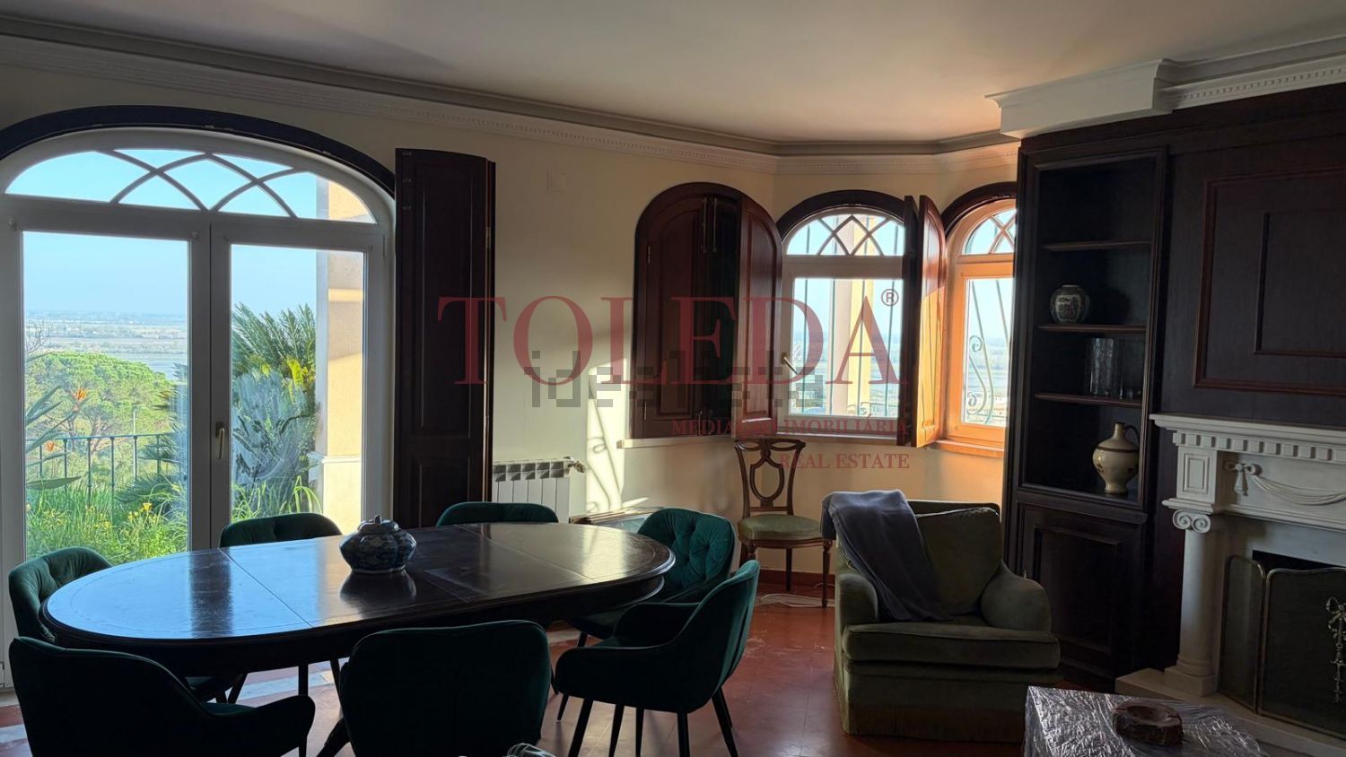 小楼房或独栋别墅出售在Azambuja - 客厅