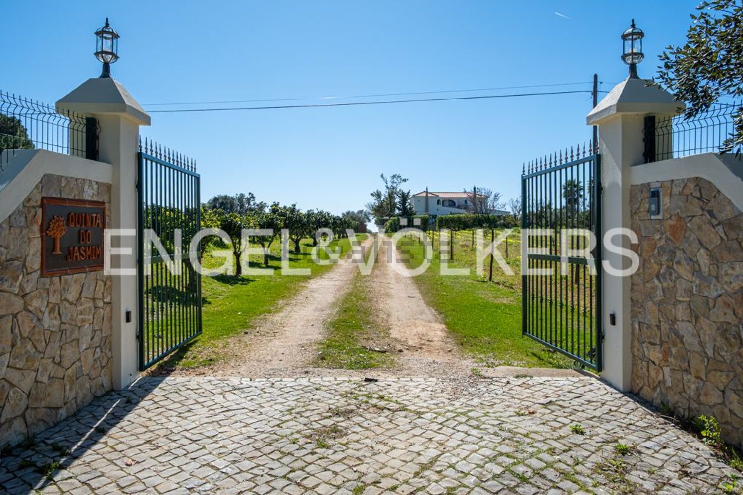 小楼房或独栋别墅出售União das freguesias de Luz de Tavira e Santo Estêvão - 入口 / 出口
