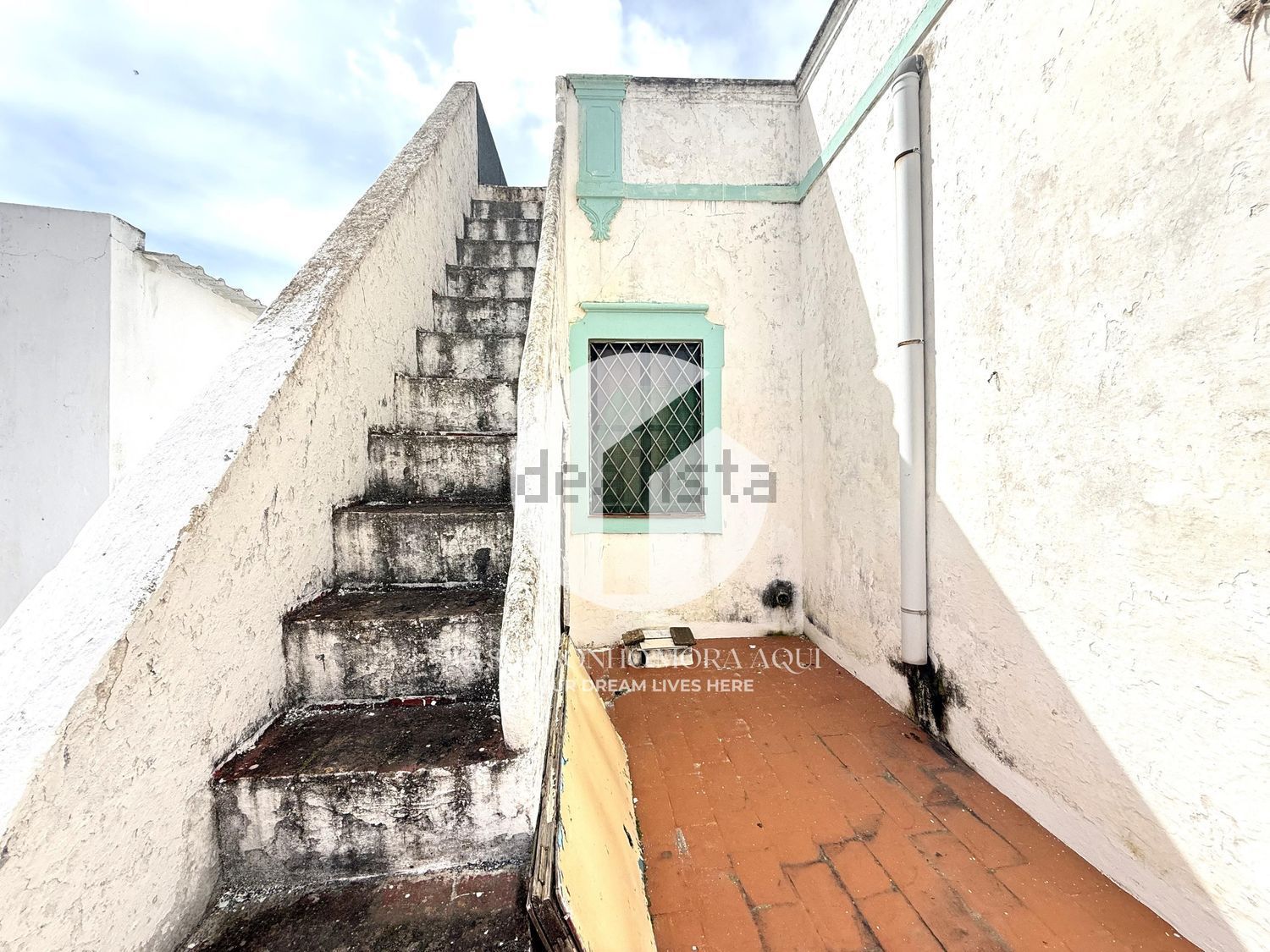 联排别墅出售在Rua de São José - 详情