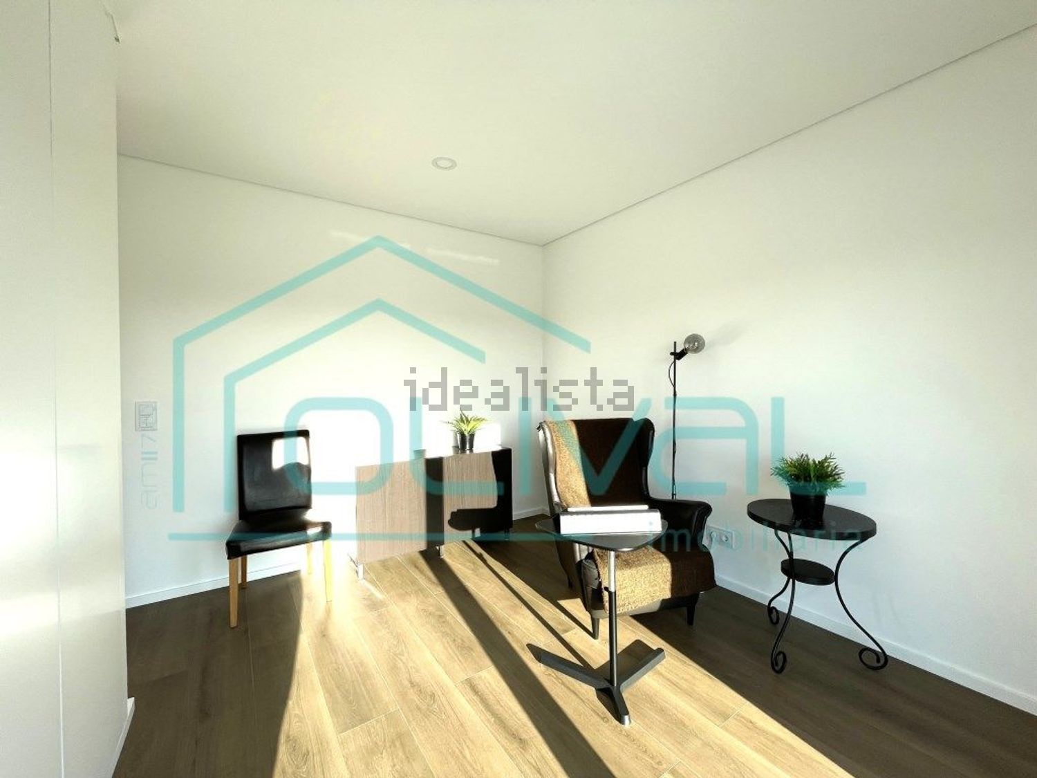 小楼房或独栋别墅出售在Samora Correia - 卧室