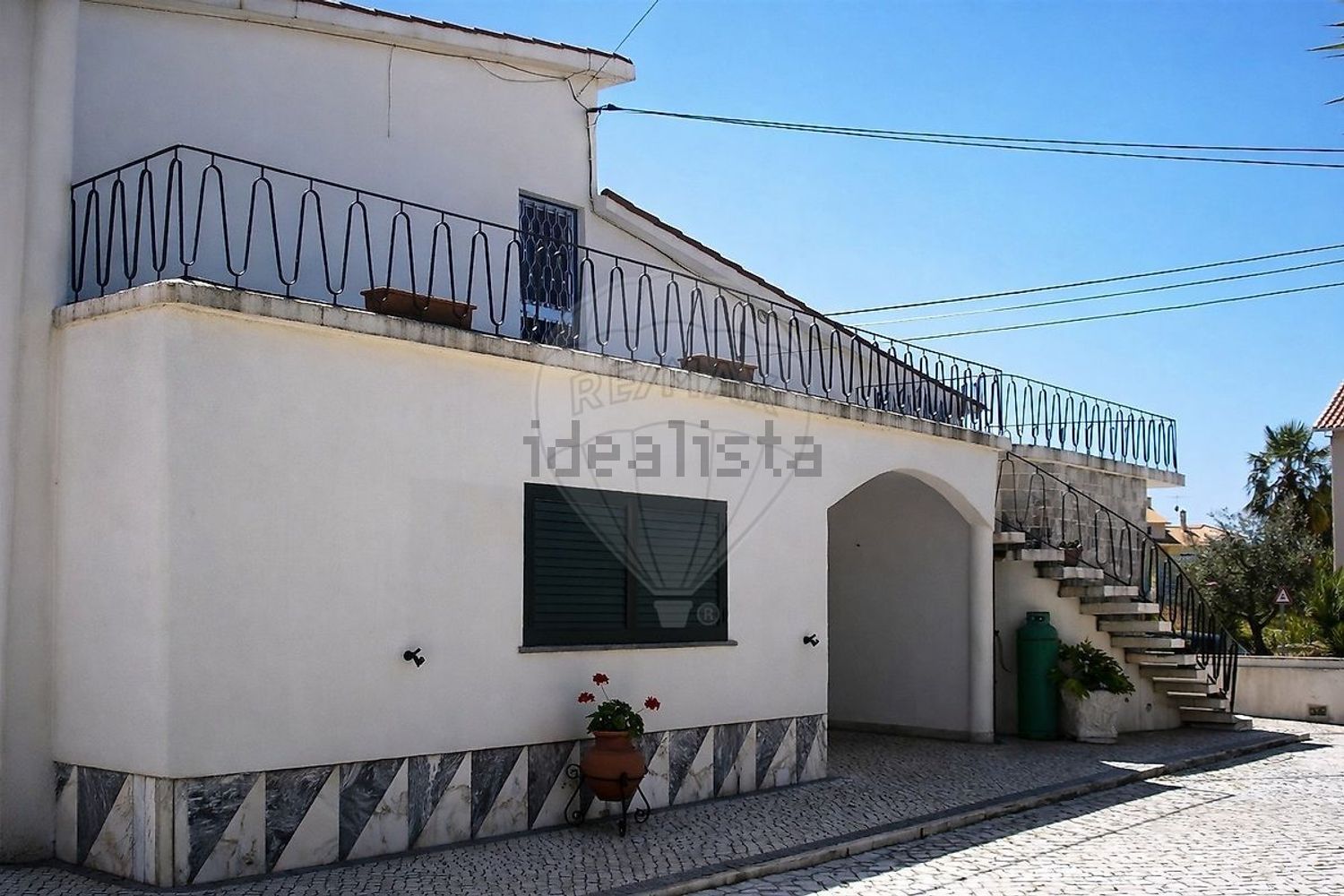 小楼房或独栋别墅出售在Avenida de Nossa Senhora de Fátima - 外立面