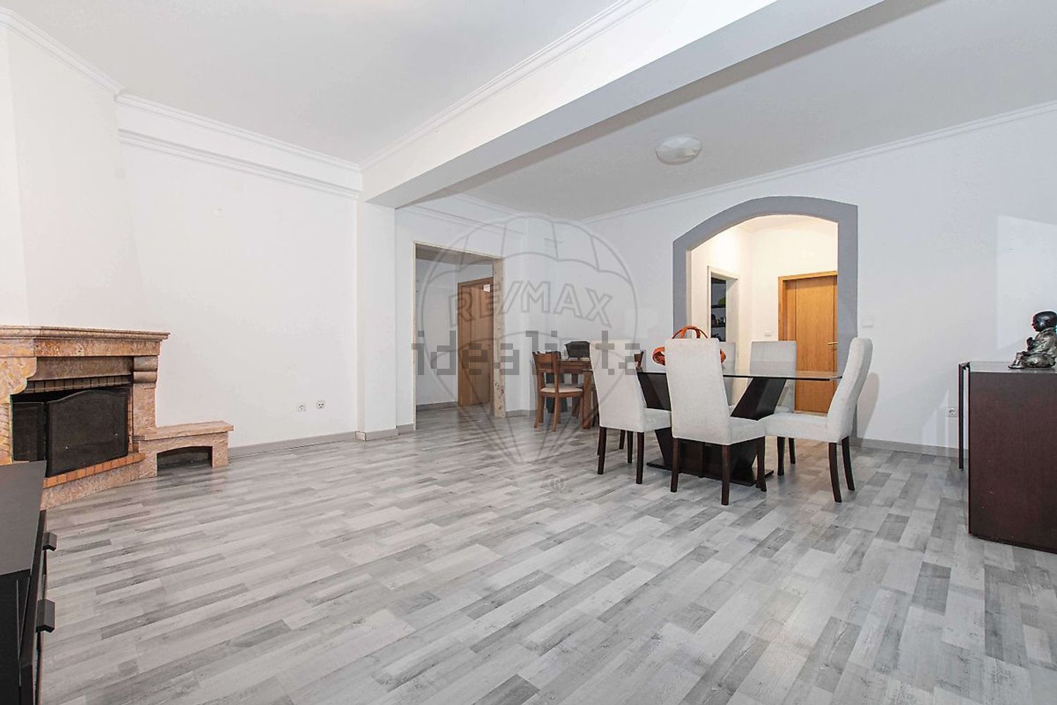 小楼房或独栋别墅出售在Rua 4 de Outubro - 客厅