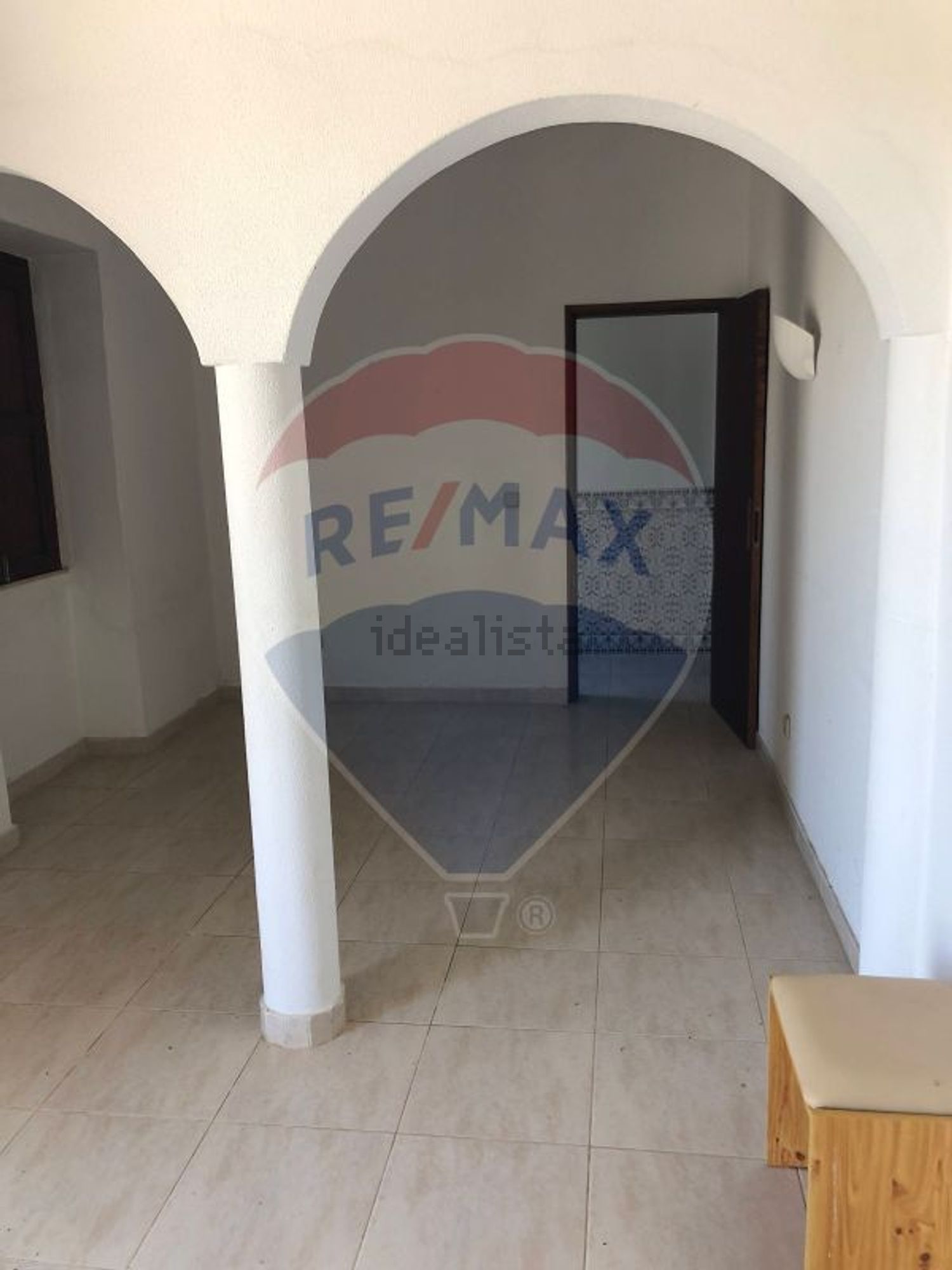 小楼房或独栋别墅出售在Vale de Lousas - Fontes da Matosa - 停车位