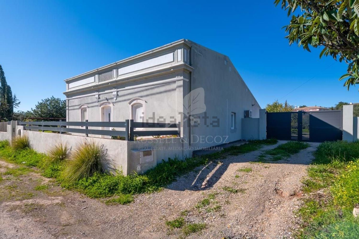 小楼房或独栋别墅出售在Santa Catarina Fonte Bispo - 外立面