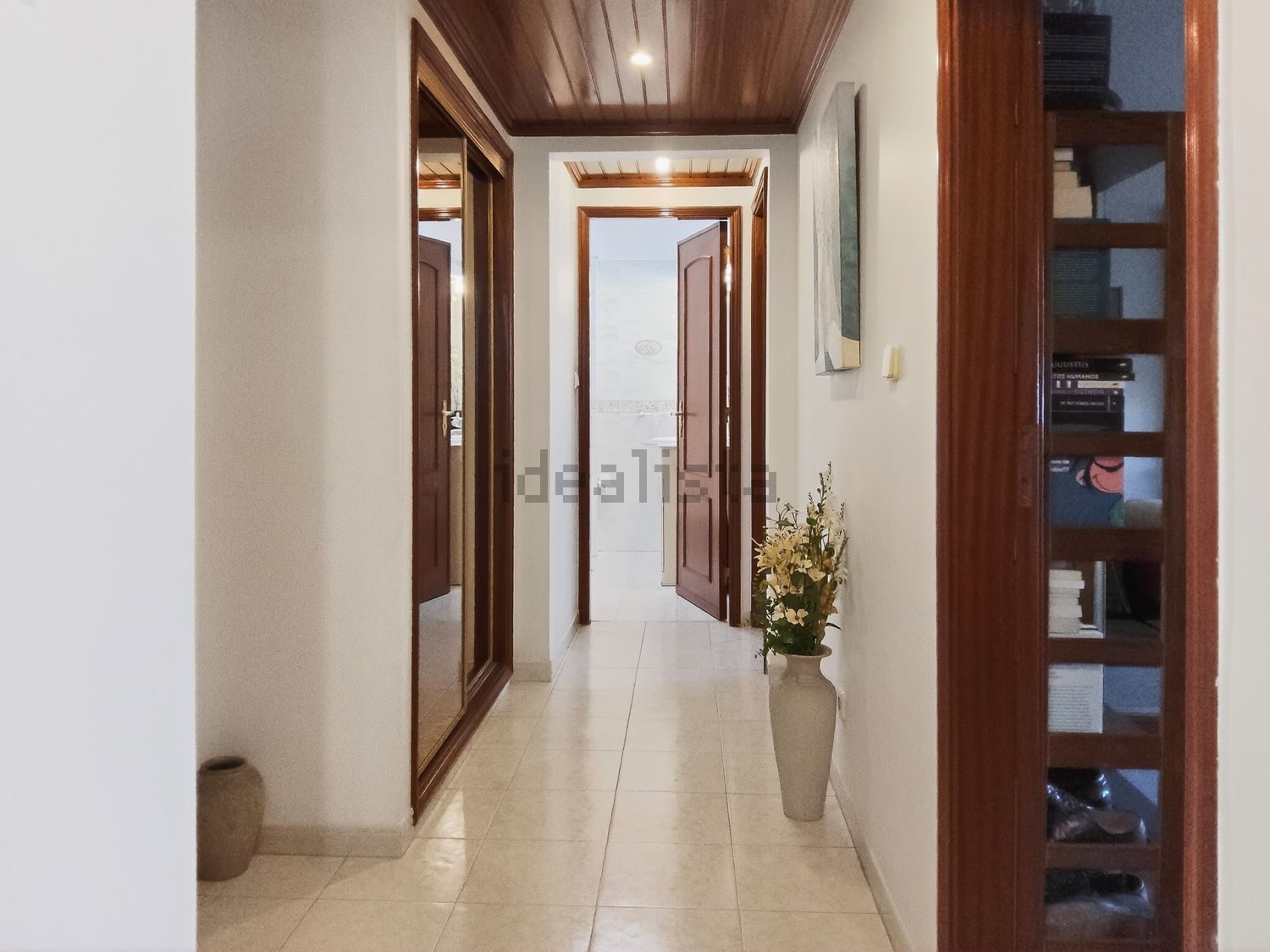 公寓 t4出售在Avenida dos Moinhos, 8 - 过道