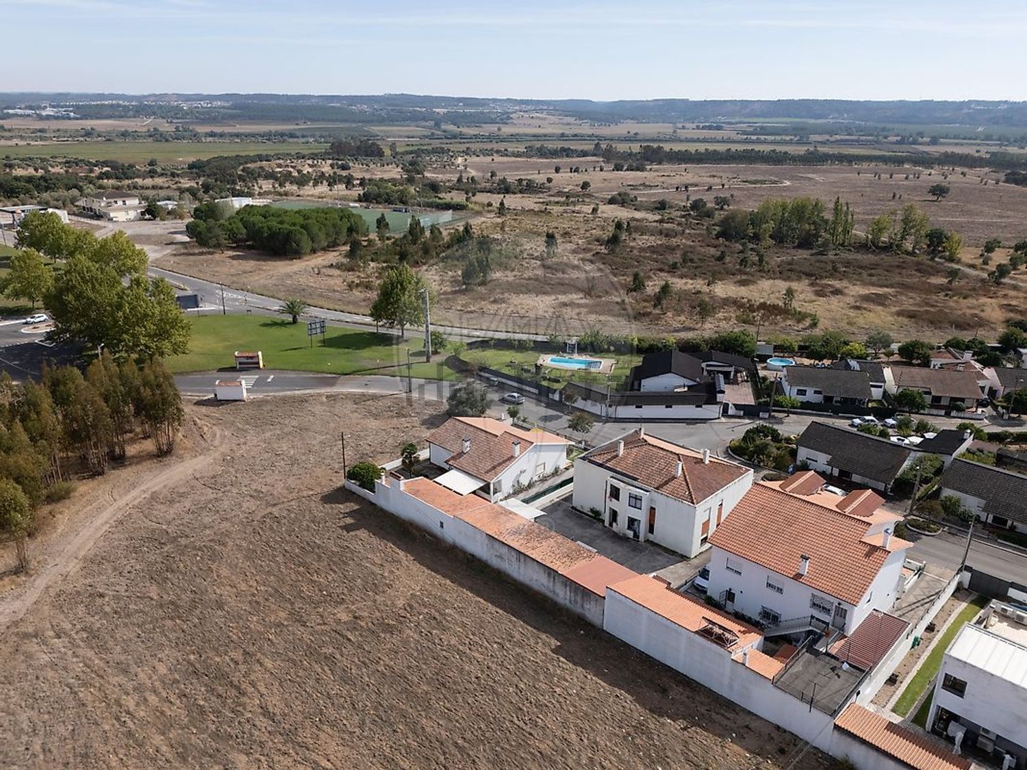 小楼房或独栋别墅出售在Rua Annes de Oliveira - 游泳池