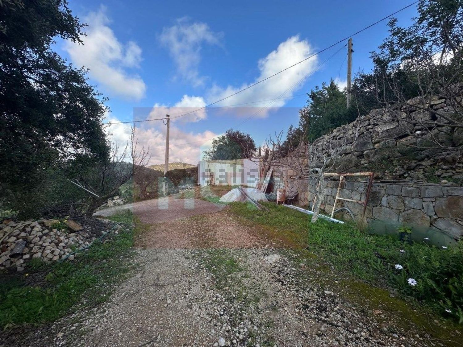 小楼房或独栋别墅出售在Estrada Municipal 517 - 花园