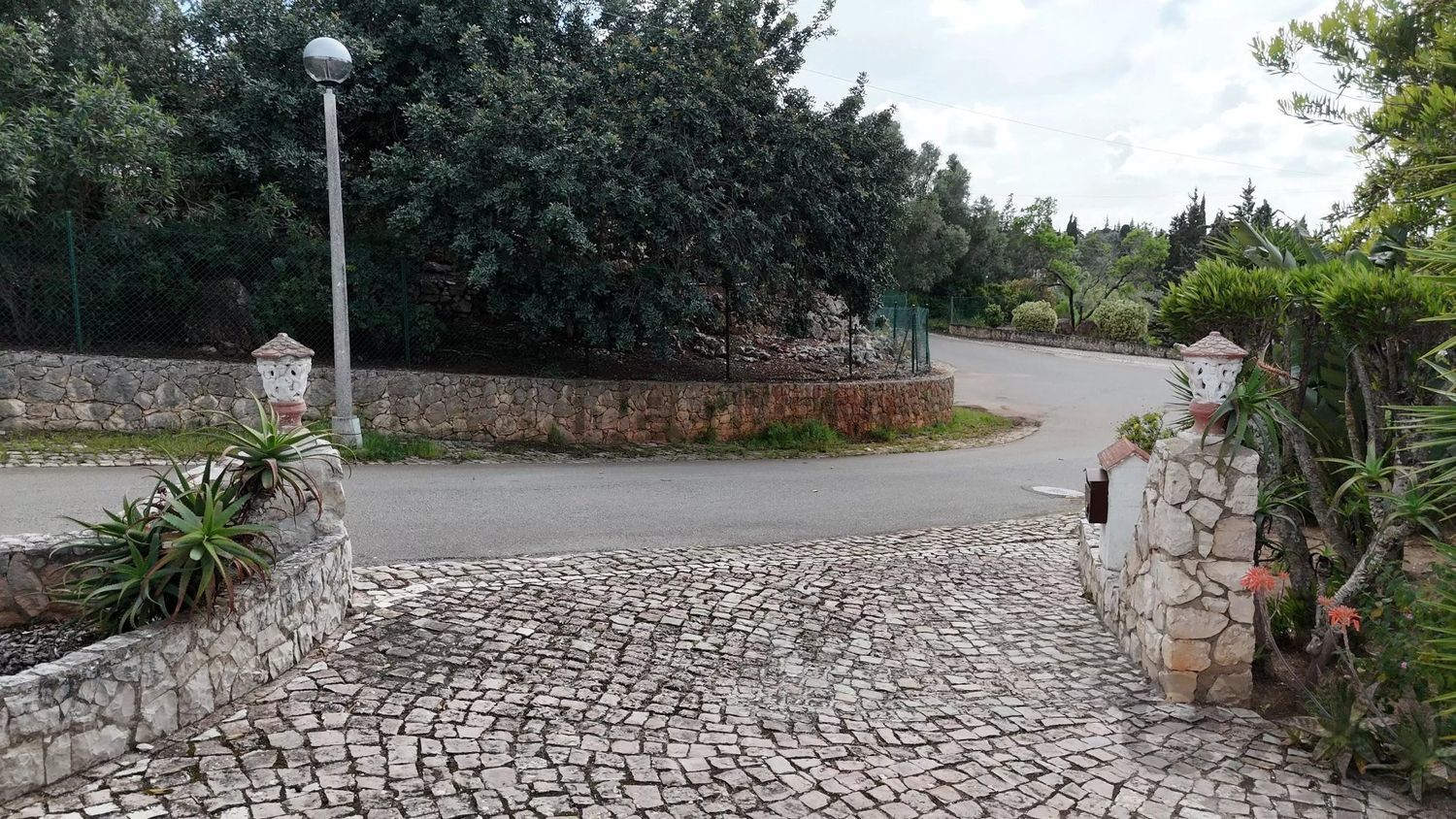 小楼房或独栋别墅出售Urbanização Serra e Mar - 花园