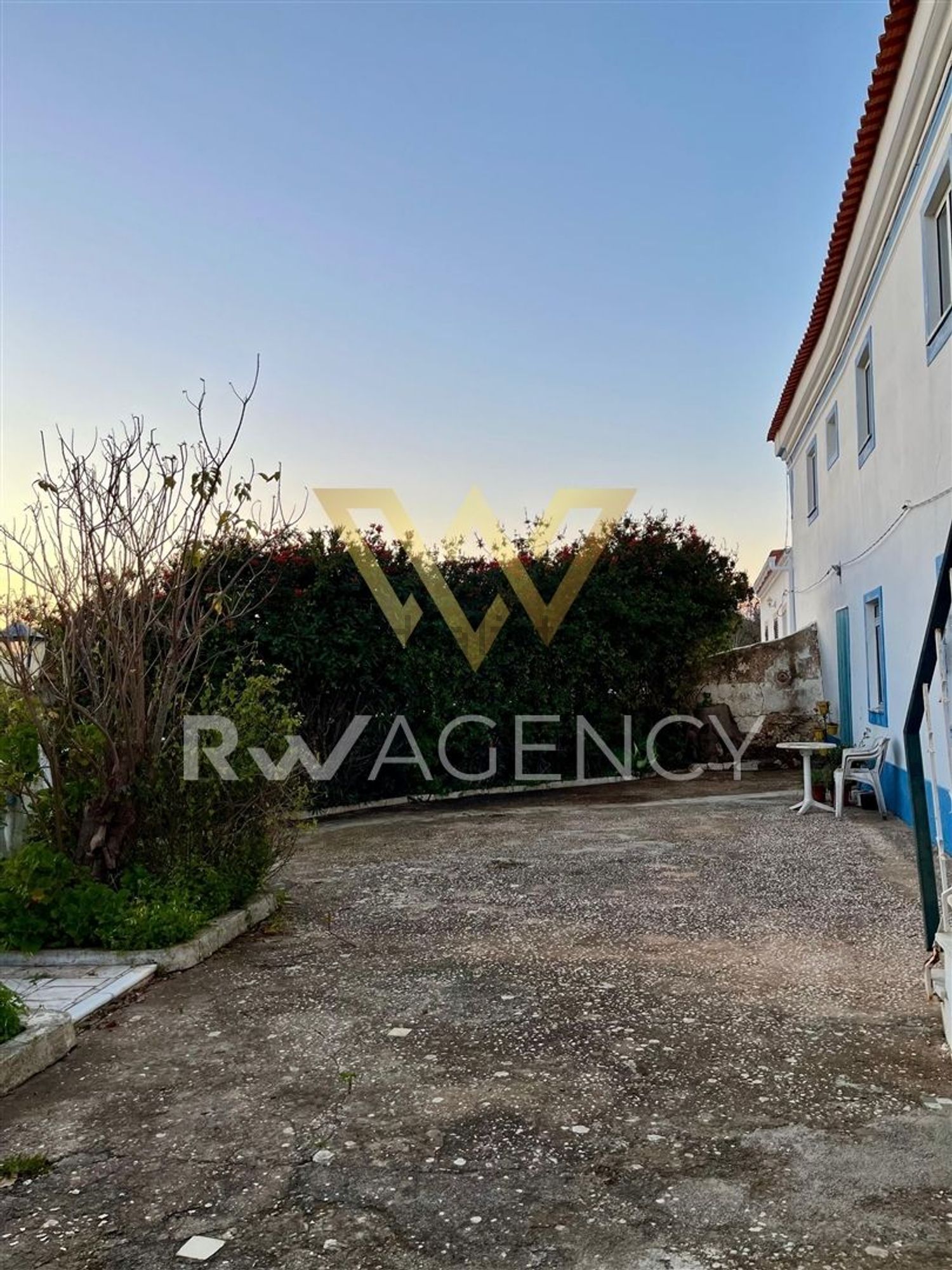 小楼房或独栋别墅出售在Vila de Alcantarilha - 花园