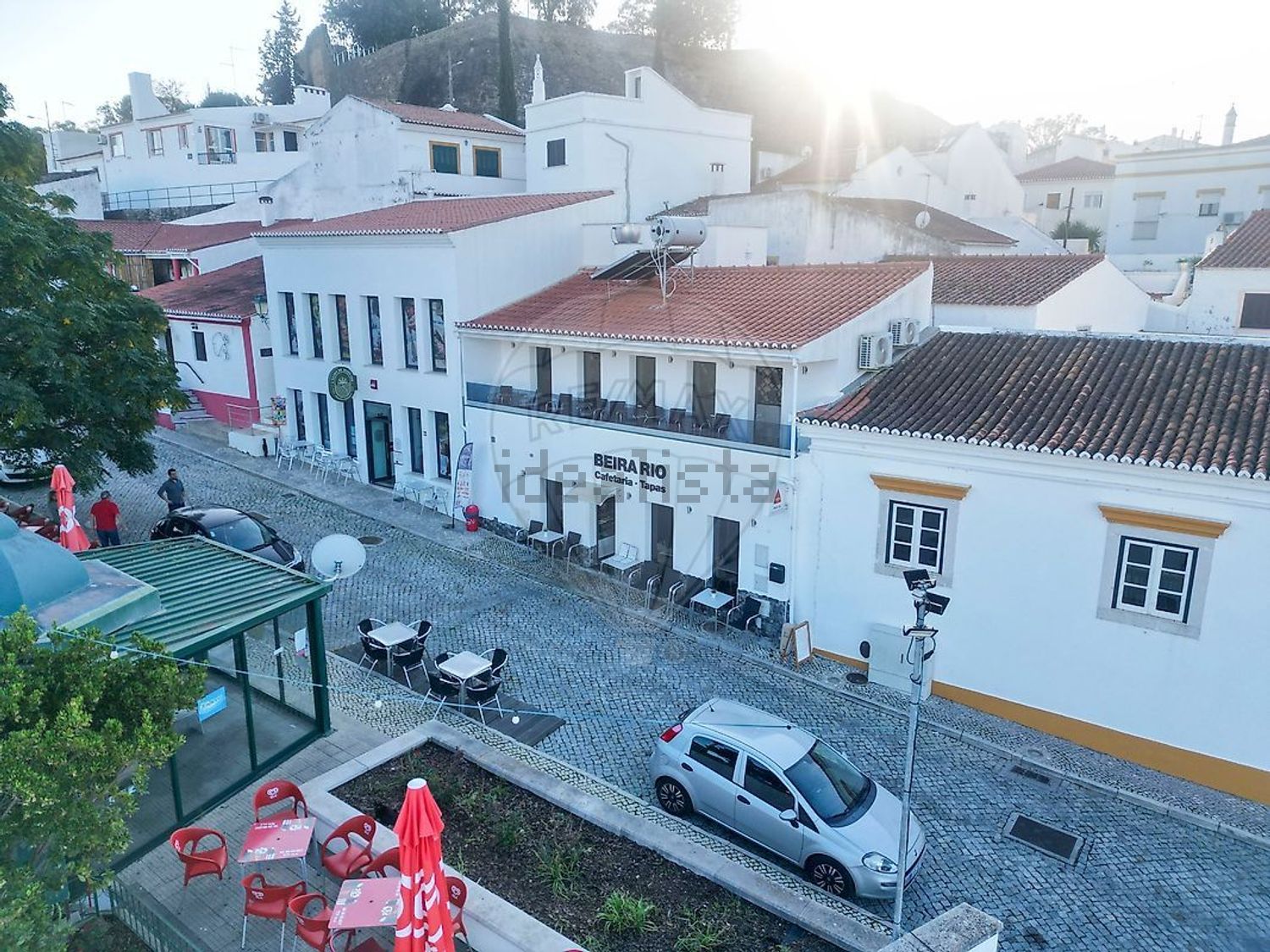 小楼房或独栋别墅出售在Avenida de Duarte Pacheco - 视线