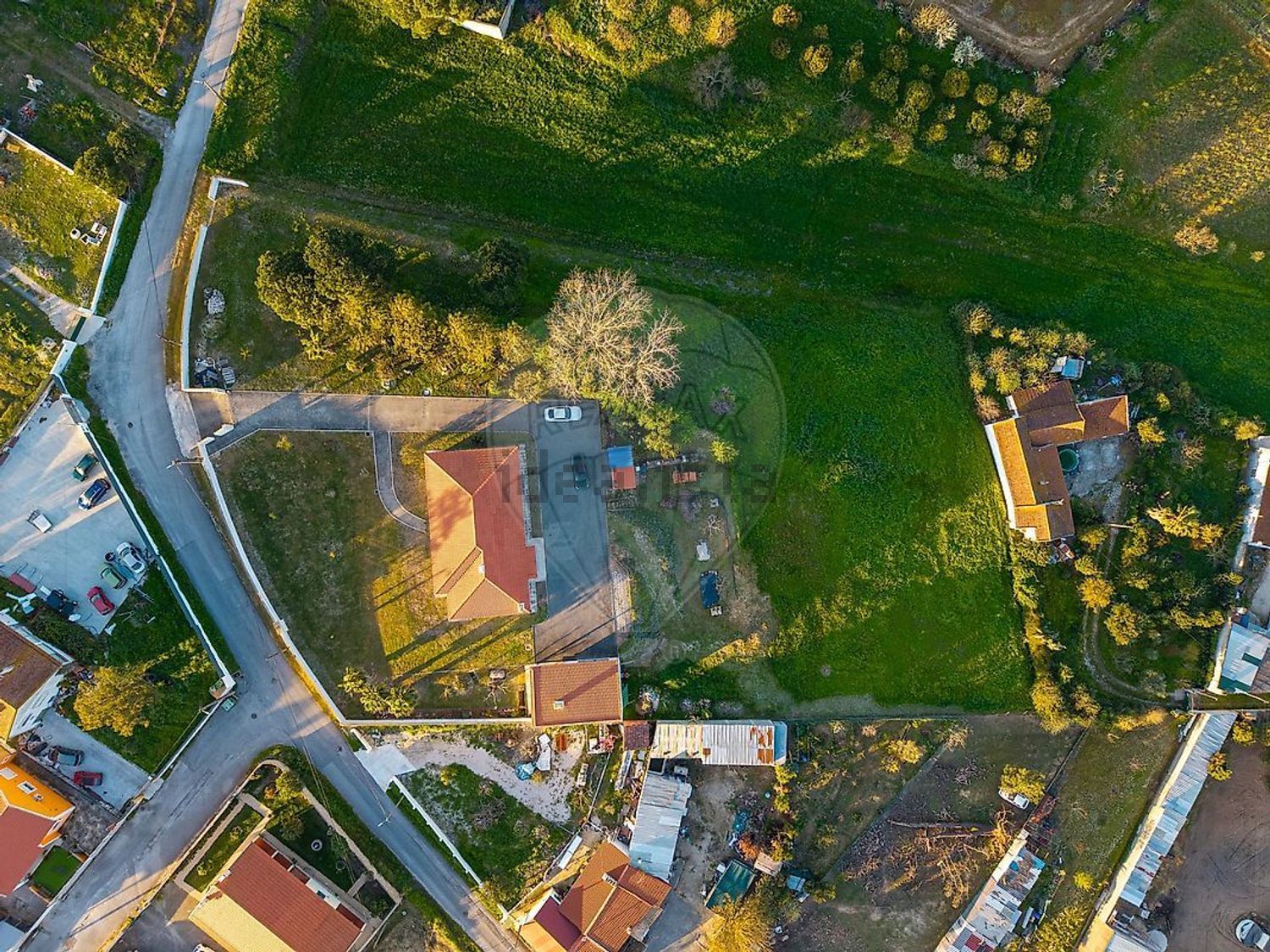 小楼房或独栋别墅出售在Estrada Sem Nome - 照片