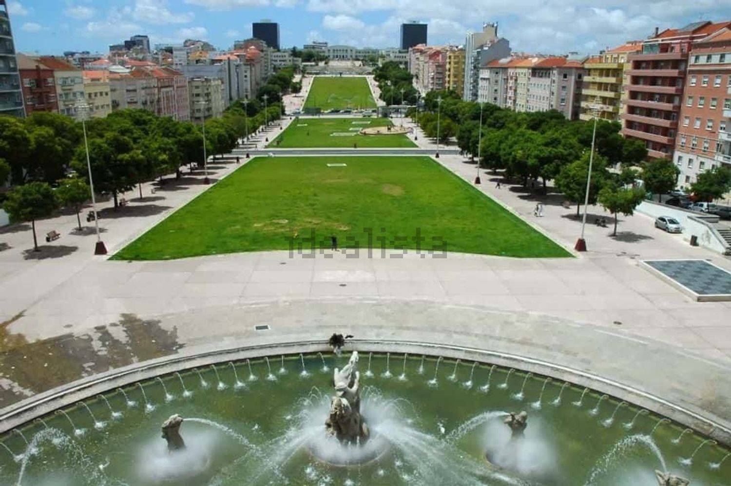 出租房间在Avenida Almirante Reis, 219 - 花园
