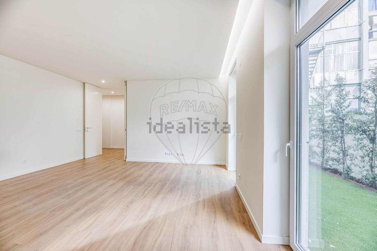 公寓 t2出售在Avenida Almirante Reis - 照片