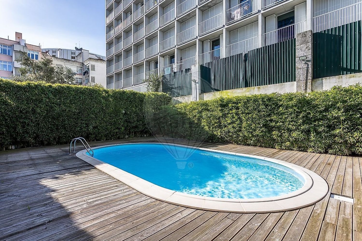 出租公寓 t2在Avenida 5 de Outubro - 游泳池