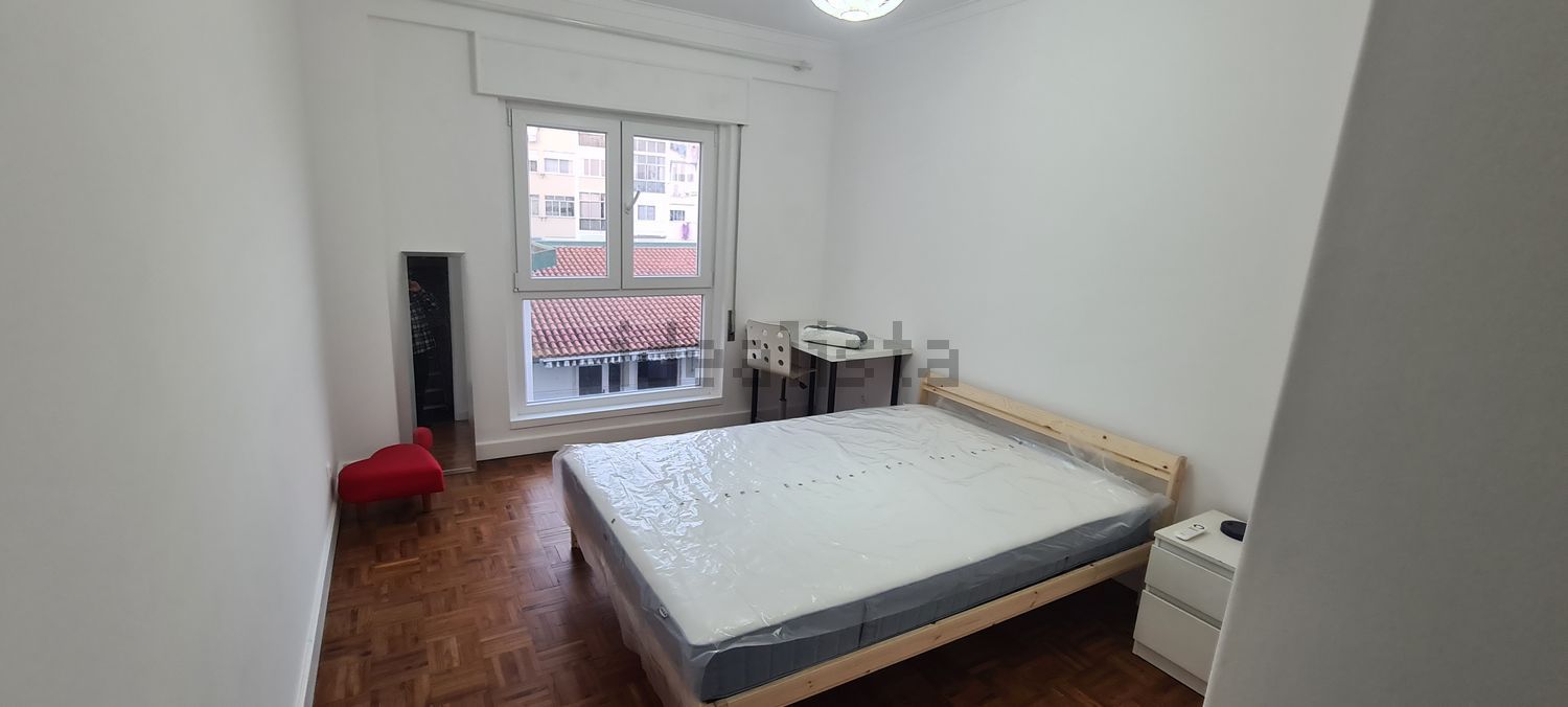 出租房间在Avenida Dom Luís I, 34 - 卧室