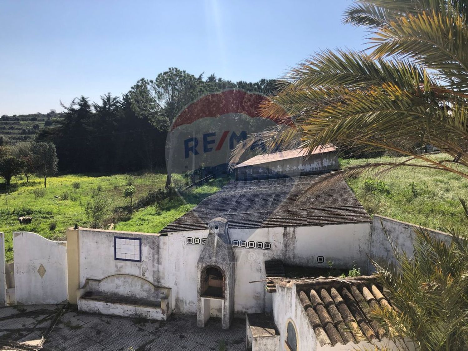 小楼房或独栋别墅出售在Vale de Lousas - Fontes da Matosa - 花园