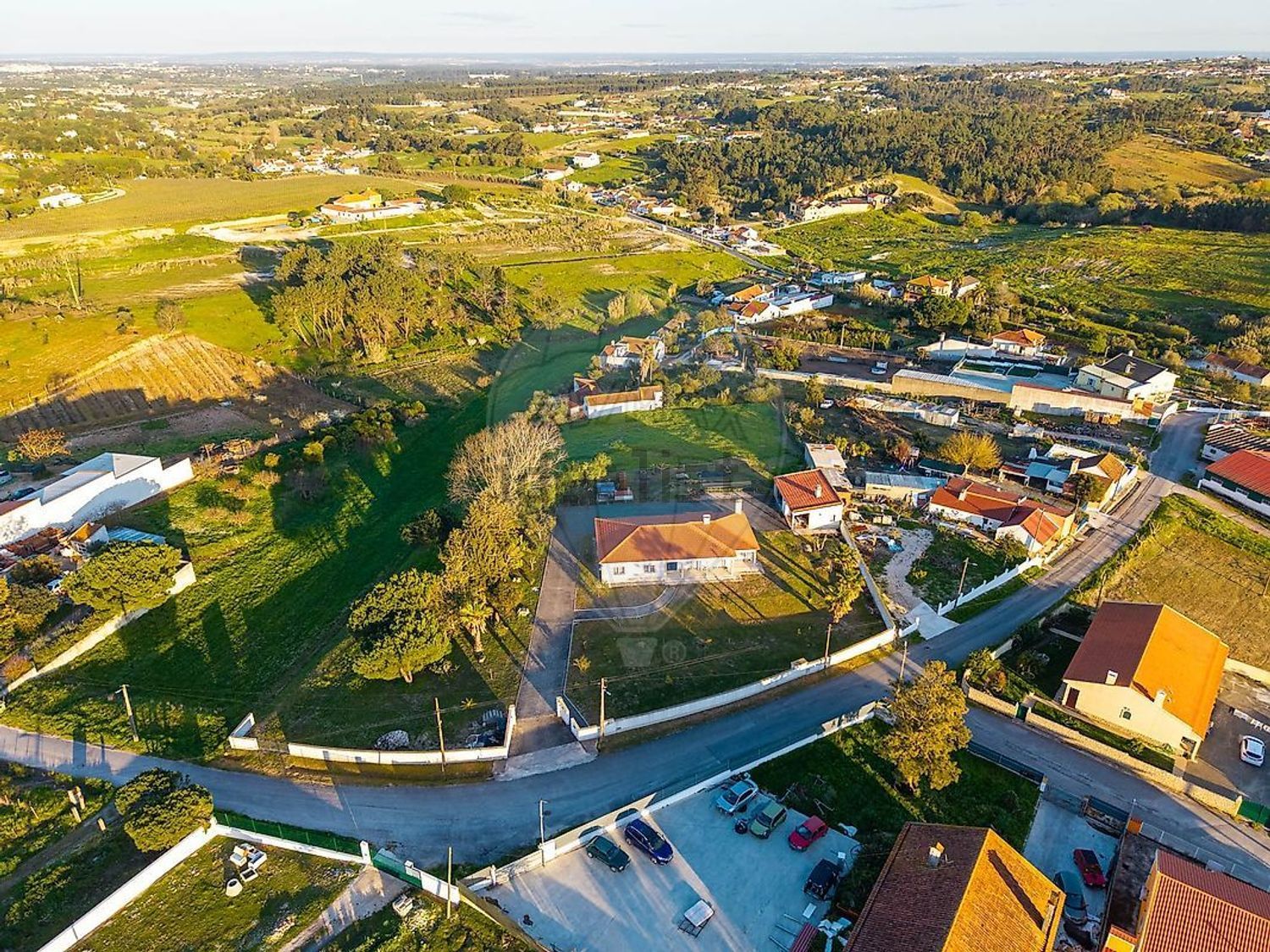 小楼房或独栋别墅出售在Estrada Sem Nome - 视线