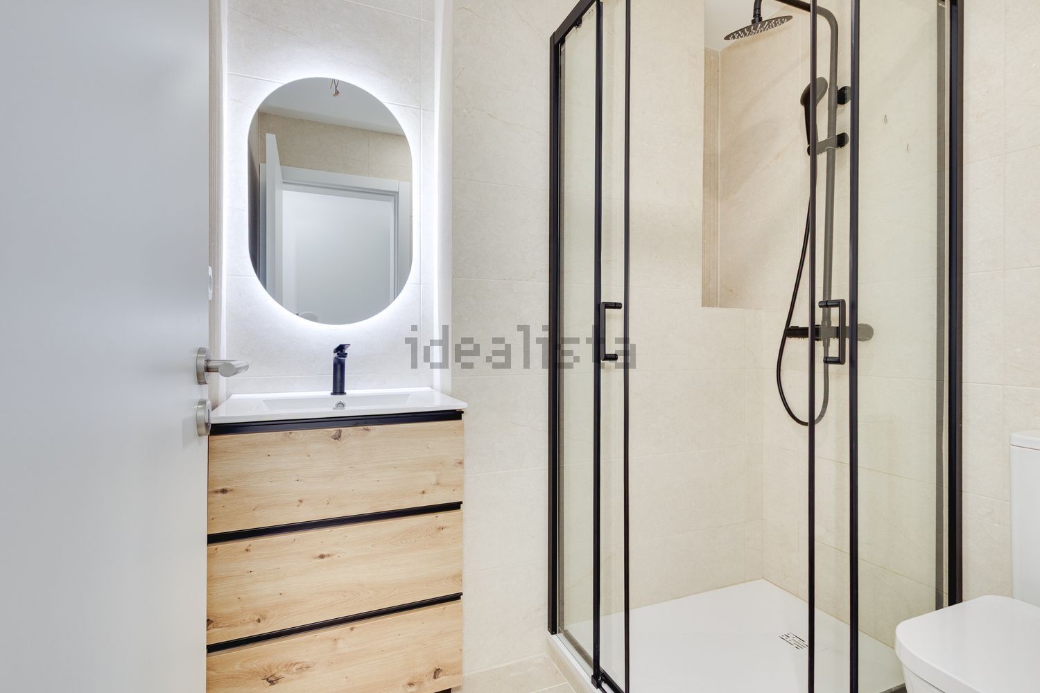 公寓 t2出售在Avenida Engenheiro Arantes e Oliveira, 2 - 试衣间