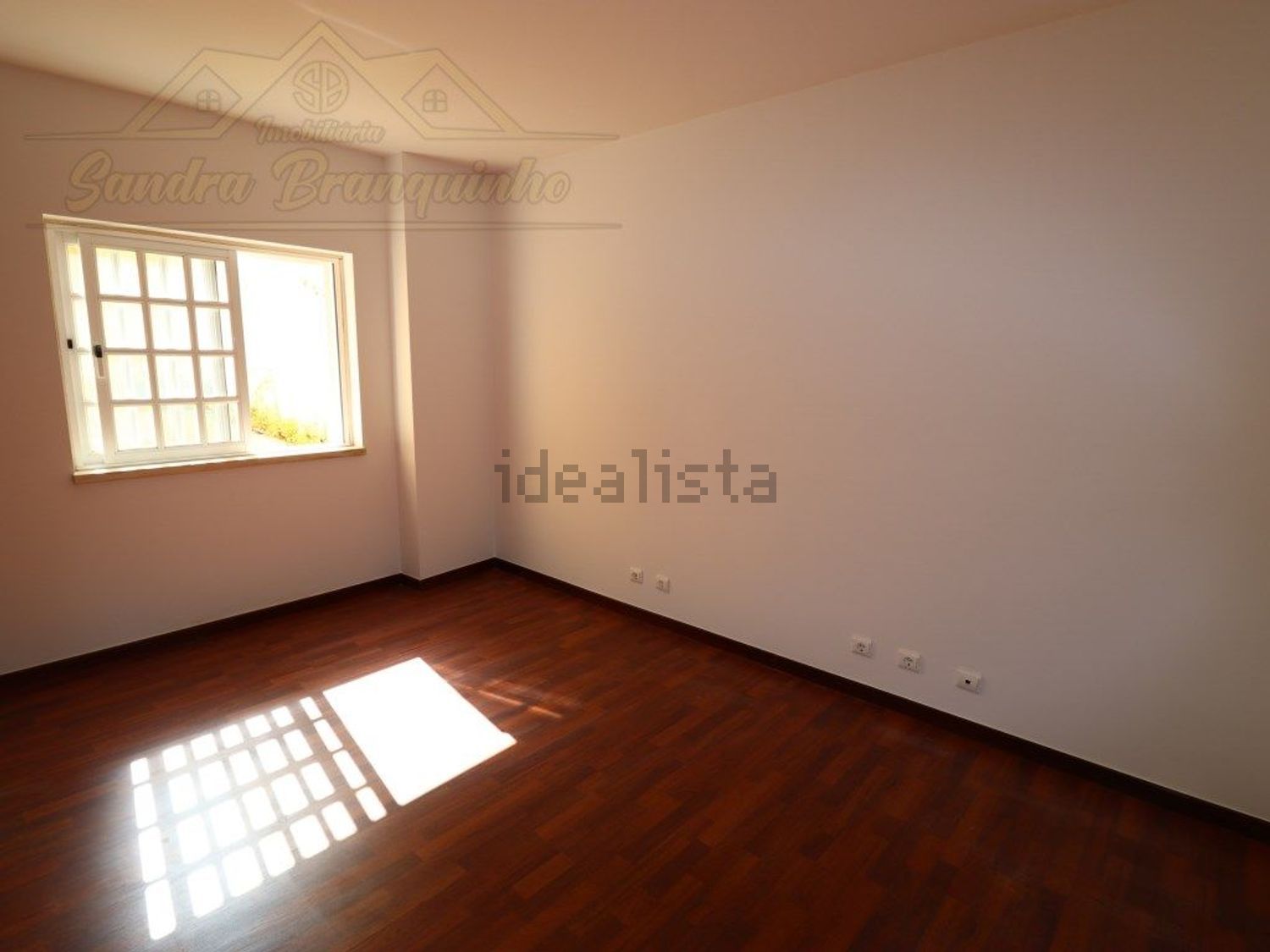 出租公寓 t3在Avenida António Maria Jalles, 100 - 居住