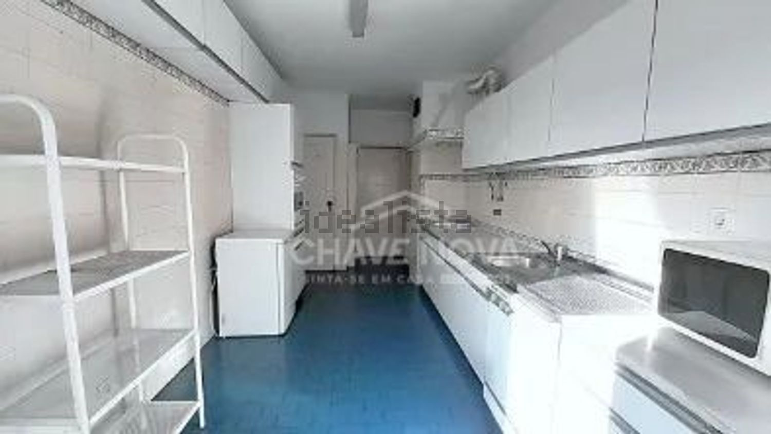 公寓 t3出售在Avenida José da Costa Mealha - 厨房