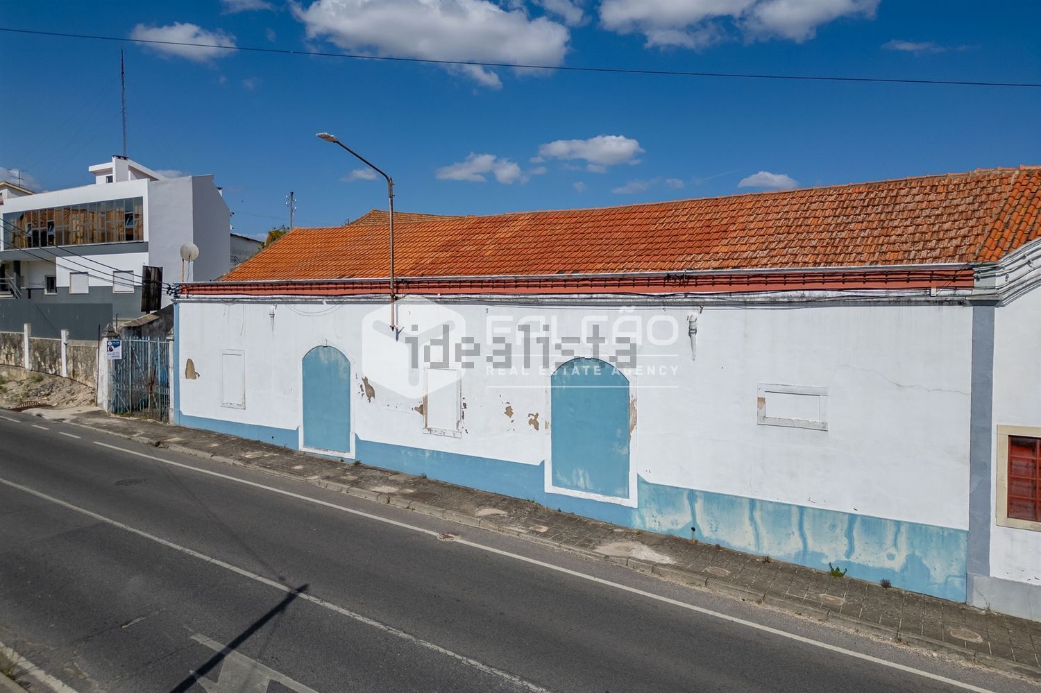 小楼房或独栋别墅出售在Cidade de Santarém - 外立面