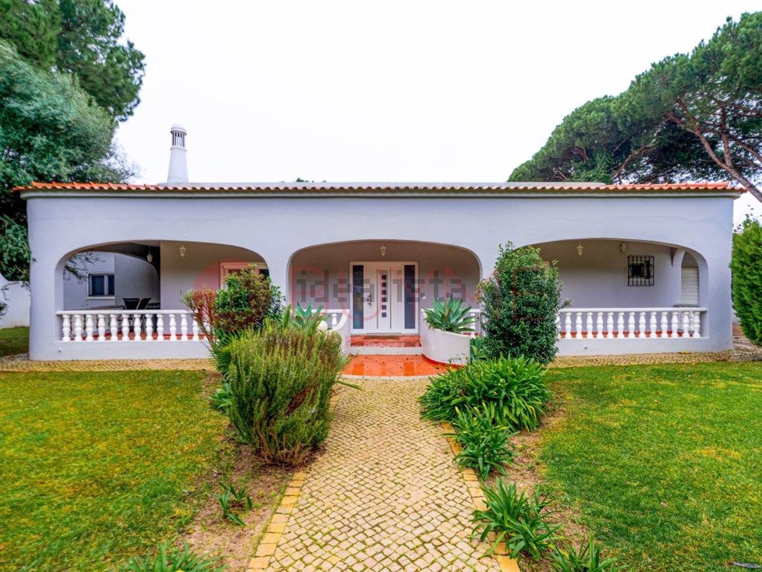 出租小楼房或独栋别墅在Quinta do Lago - Pinheiros Altos - 外立面