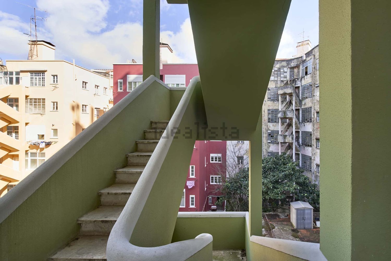 出租房间在Avenida Almirante Reis, 192 - 详情