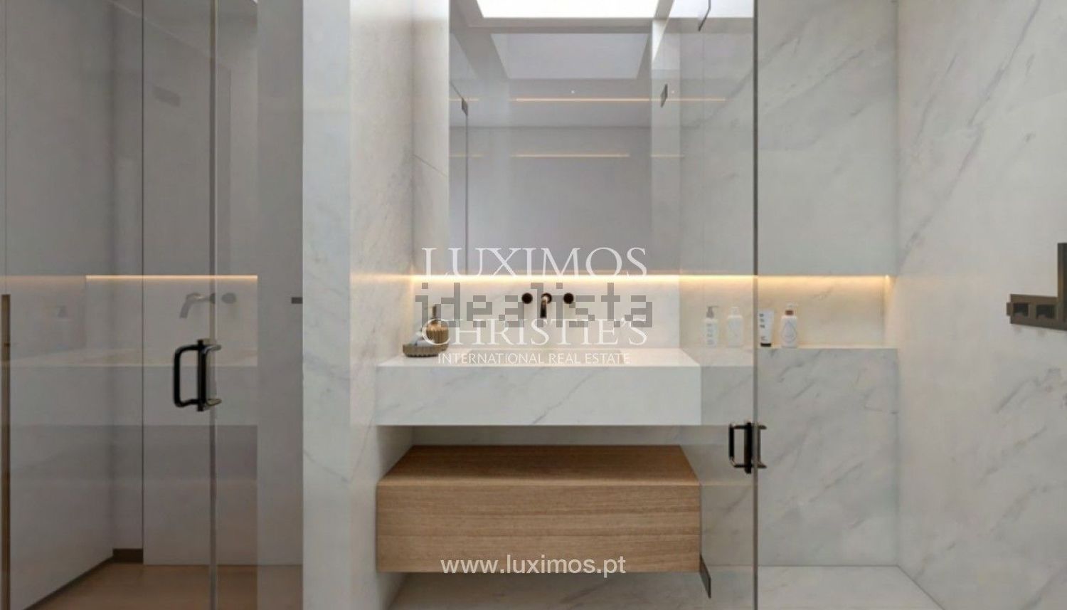 小楼房或别墅出售在Algoz e Tunes - 卫生间