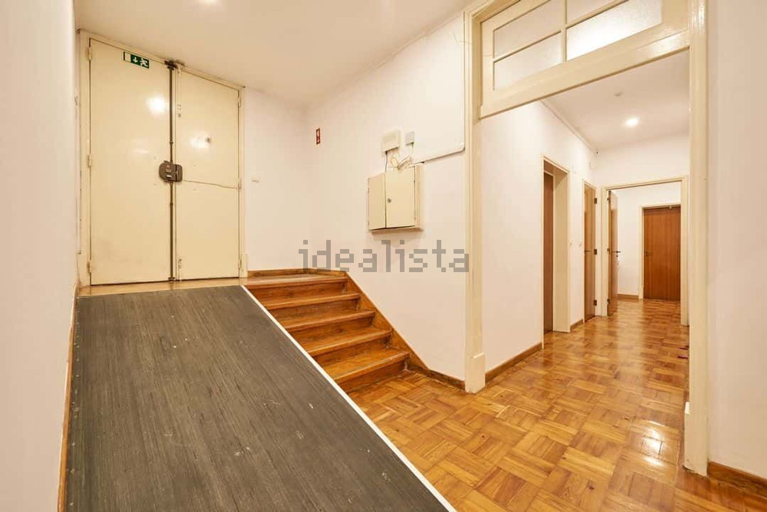出租房间在Avenida Almirante Reis, 219 - 详情