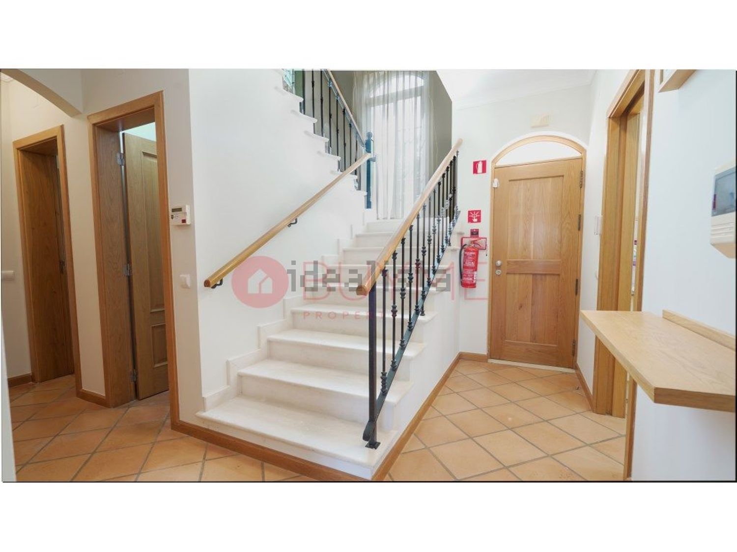 出租小楼房或独栋别墅在Quinta do Lago - Pinheiros Altos - 详情