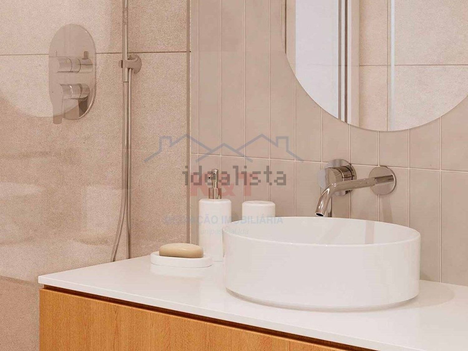 小楼房或独栋别墅出售在Vila de Estômbar - Fontes - 卫生间