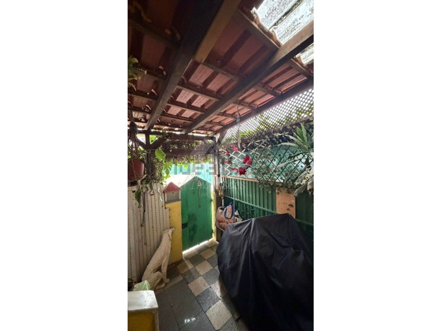 联排别墅出售在Bairro das Loureiras, 78 - 阳台