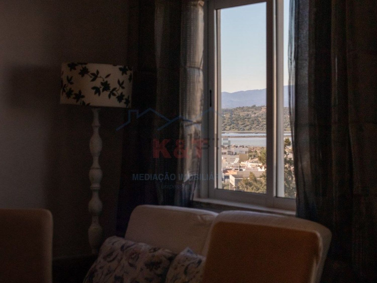 顶层公寓出售在Rua Poeta António Aleixo, 14 - 卧室