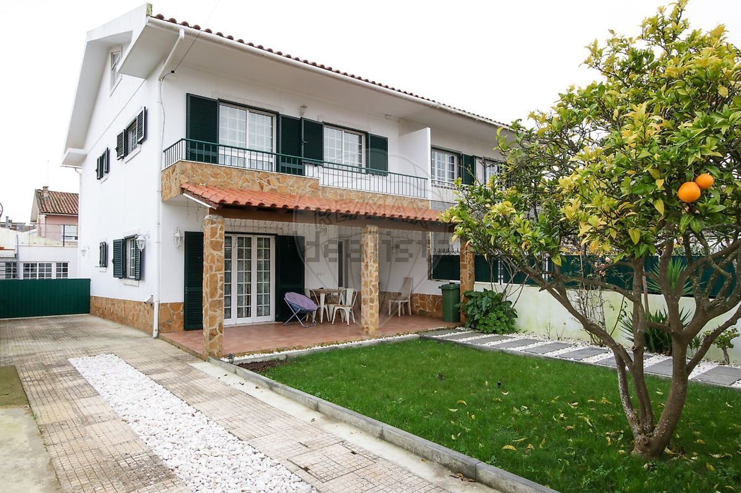 出租小楼房或独栋别墅在Rua Padre Andrade - 外立面