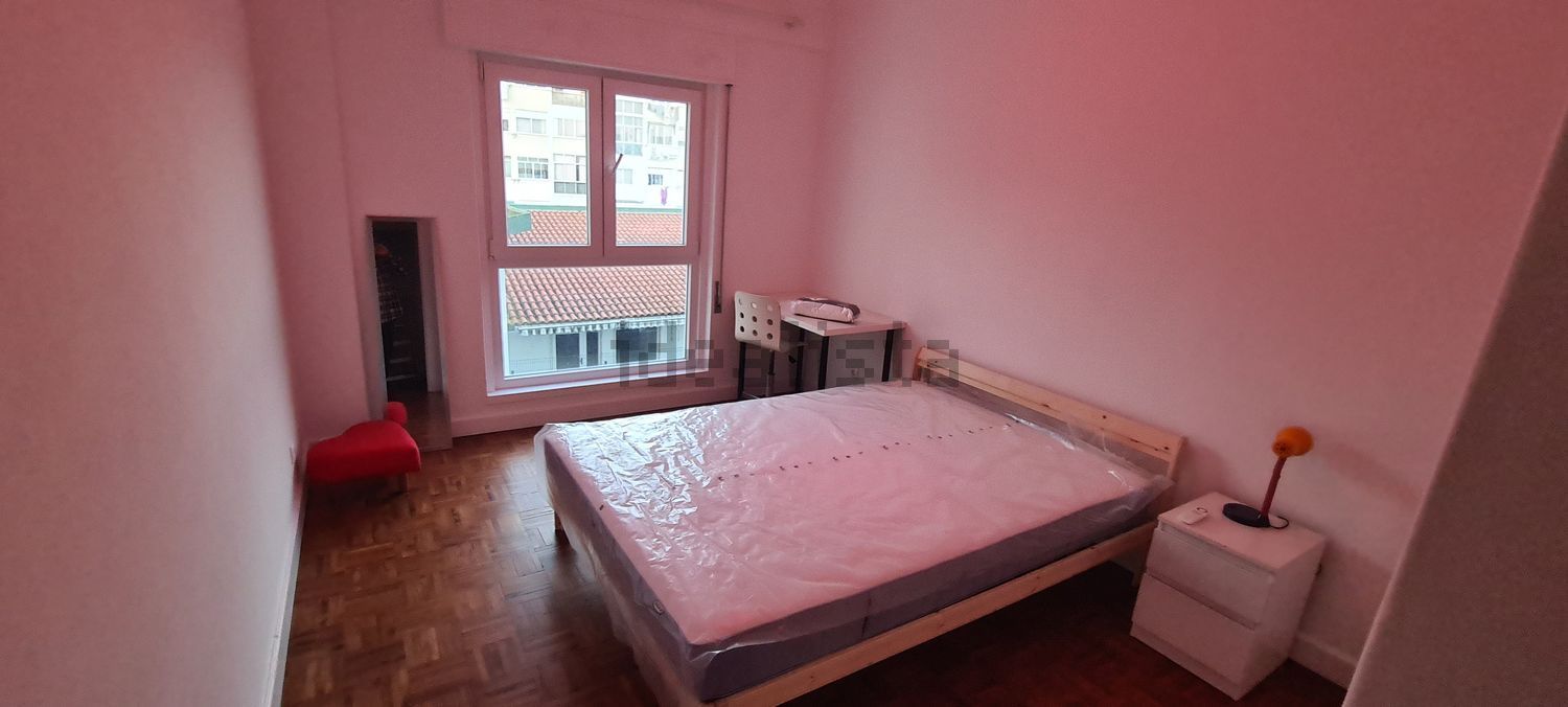 出租房间在Avenida Dom Luís I, 34 - 卧室